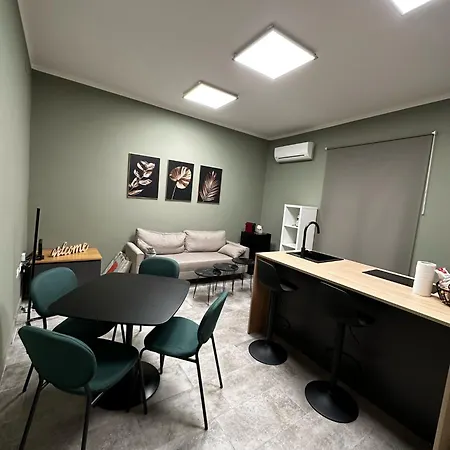 Addauru Luxury شقة